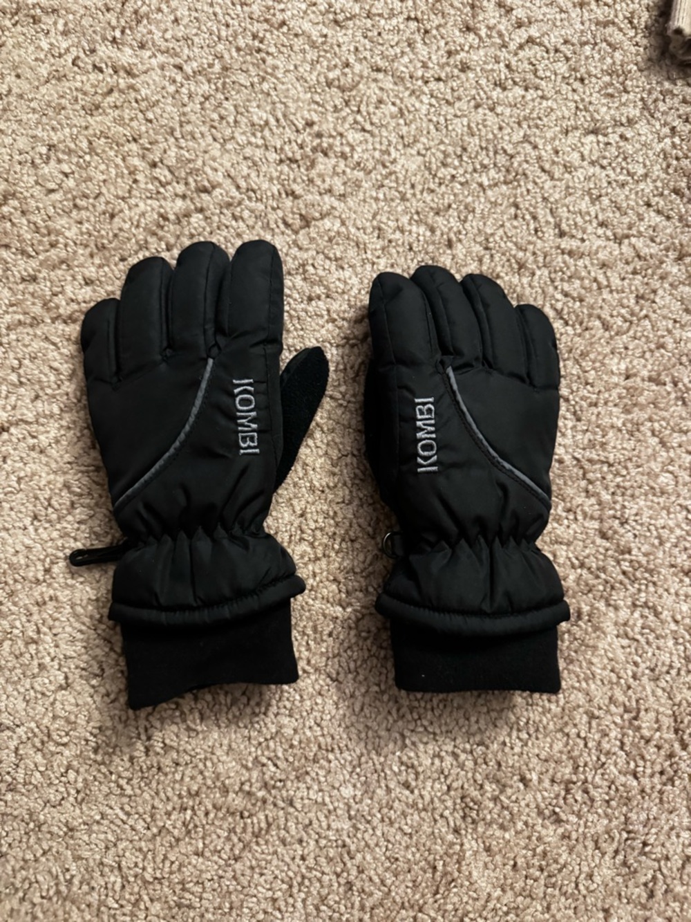 Kombi Kids Black Insulated Mittens